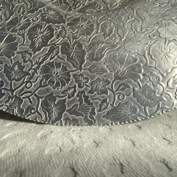 Hand Hammered Floral Serving Tray - Floral-PRICE IS FIRM - Picture 4 of 14